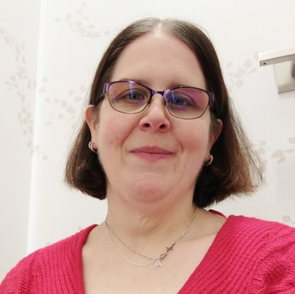 Meet your Posher, Carrie